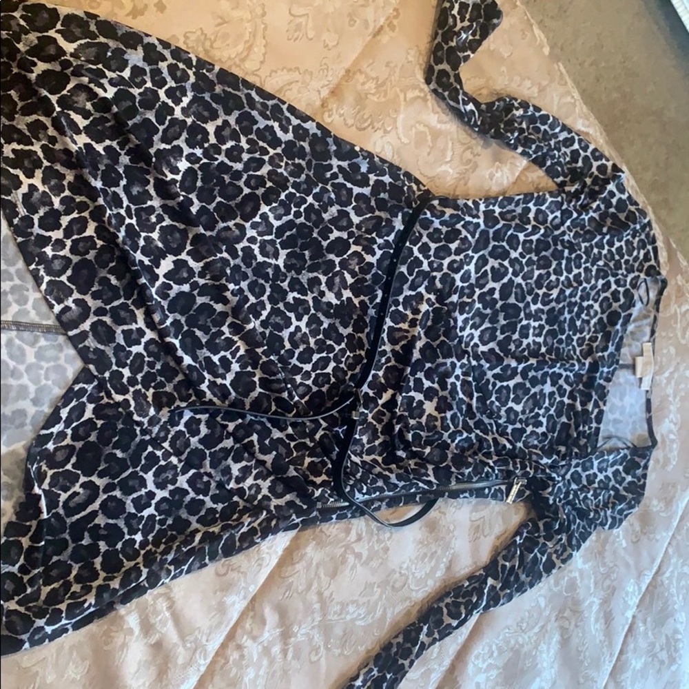 Michael Kors Belted leopard dress!